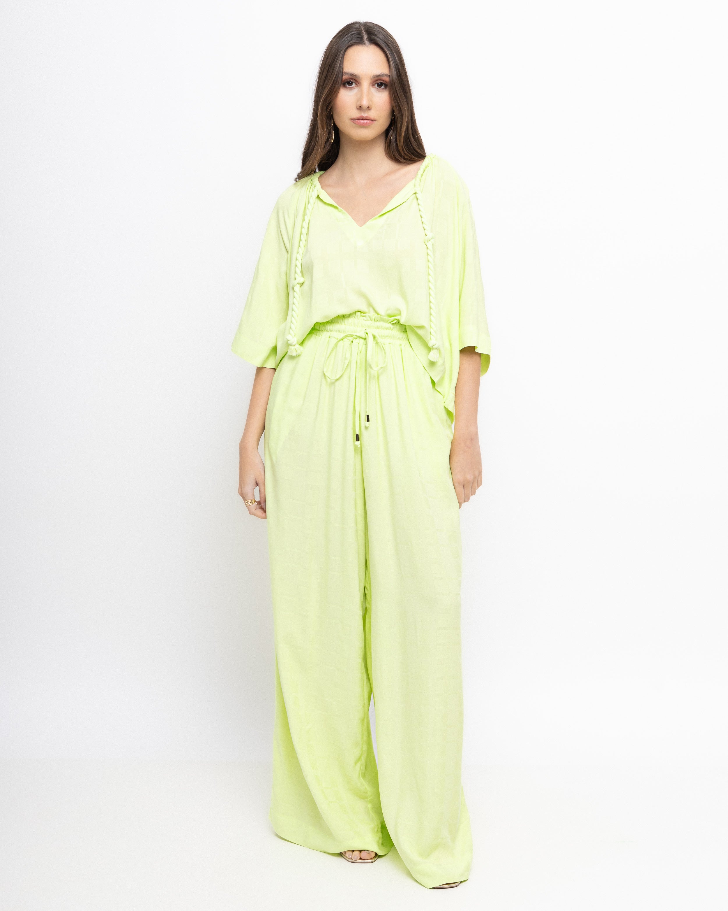 Pantalona em viscose maquinetada