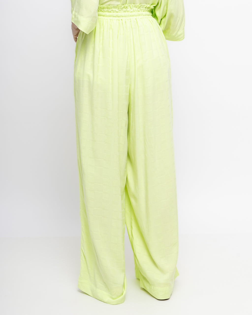 Pantalona em viscose maquinetada