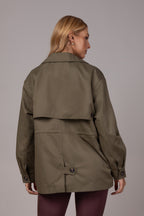 Parka com bolsos utilitários