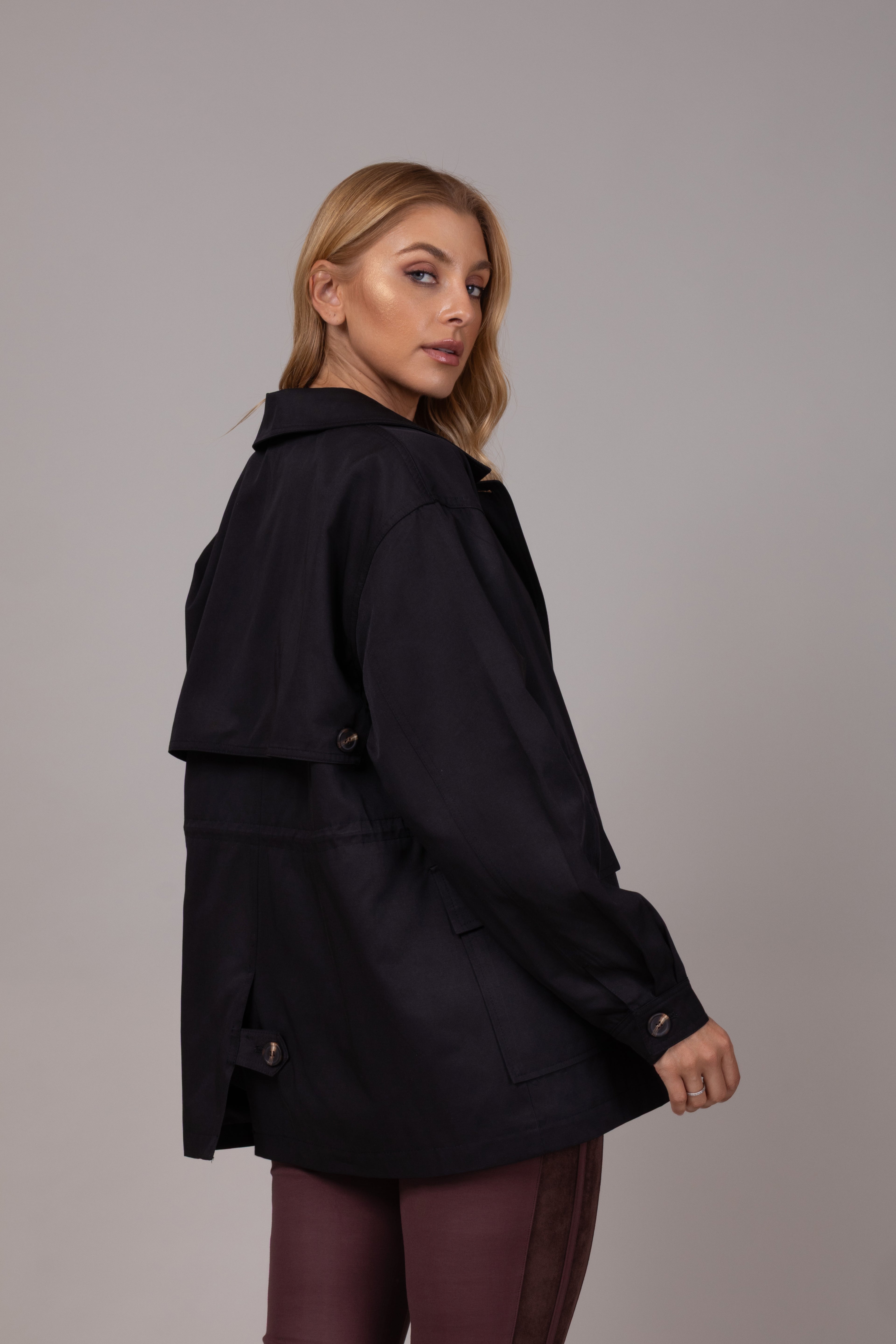 Parka com bolsos utilitários