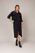 Conjunto de blusa e saia midi envelope