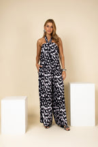 Macacão estampado halter com amarração