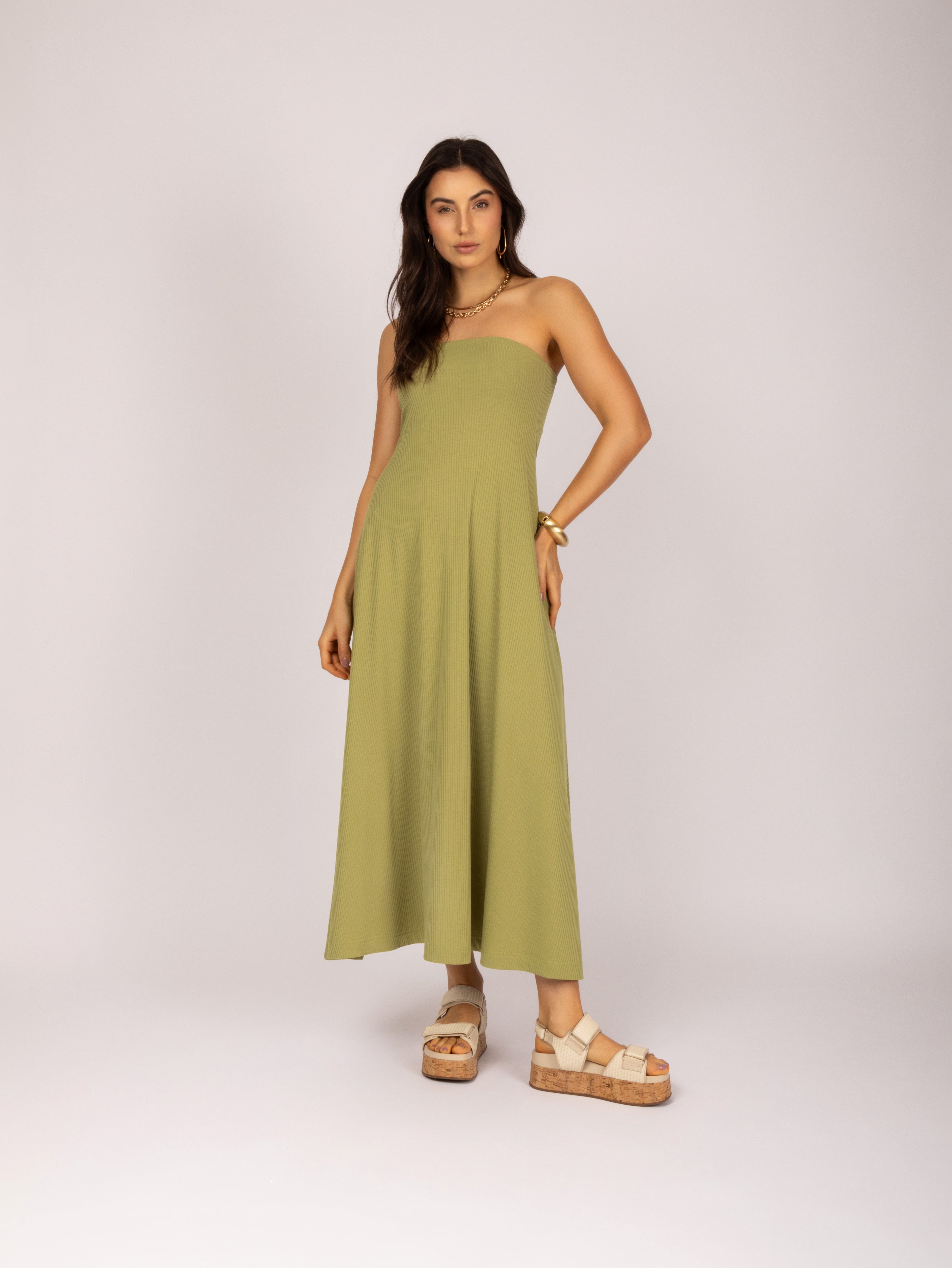 Vestido em malha sem alça