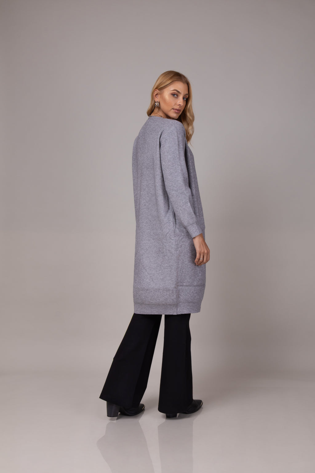 Cardigan alongado em tricot soft