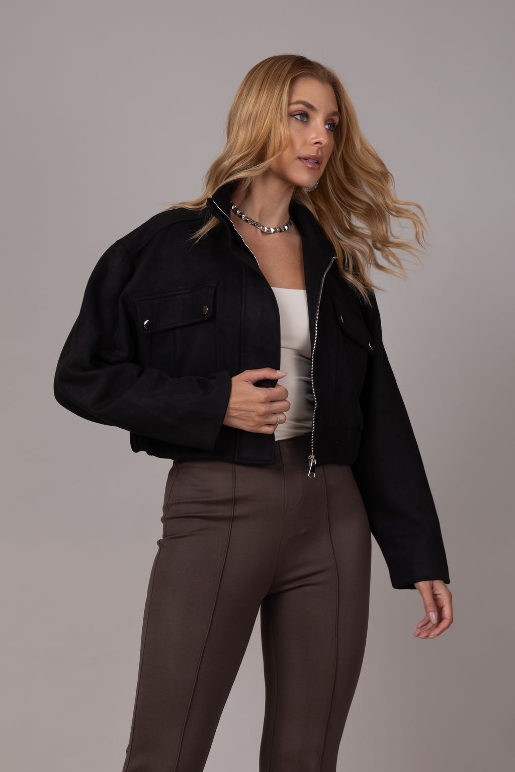 Jaqueta bomber camurça