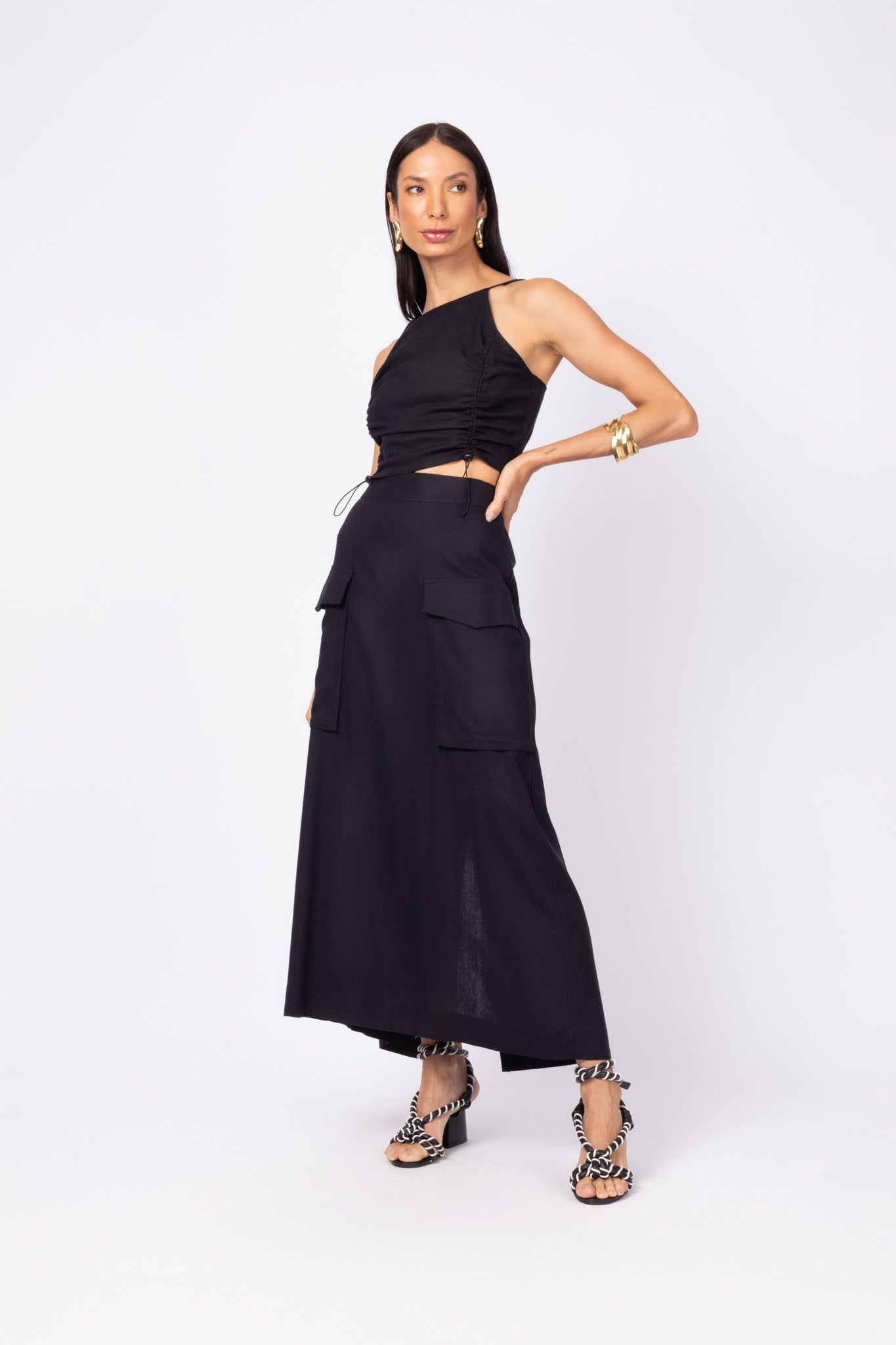 Conjunto de top e saia longa cargo