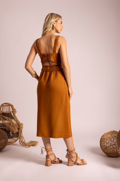 Conjunto de top e saia midi cintura alta