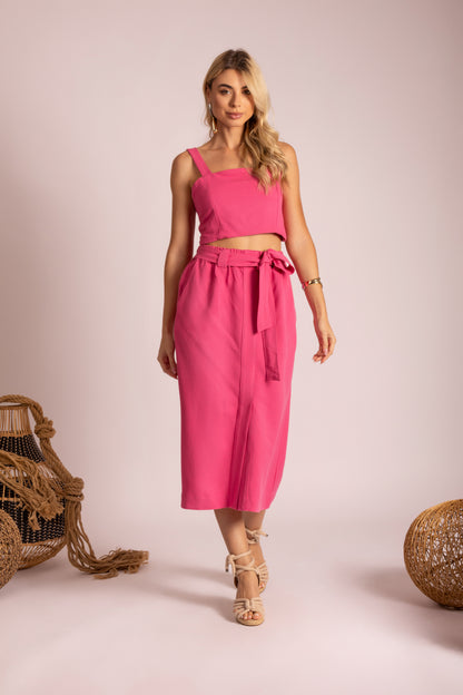 Conjunto de top e saia midi cintura alta