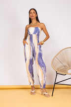 Macacão jogger strapless estampado azul - vista frontal