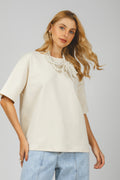 T-Shirt com acessório multifuncional bege - vista frontal