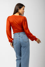 Blusa transpassada em malha