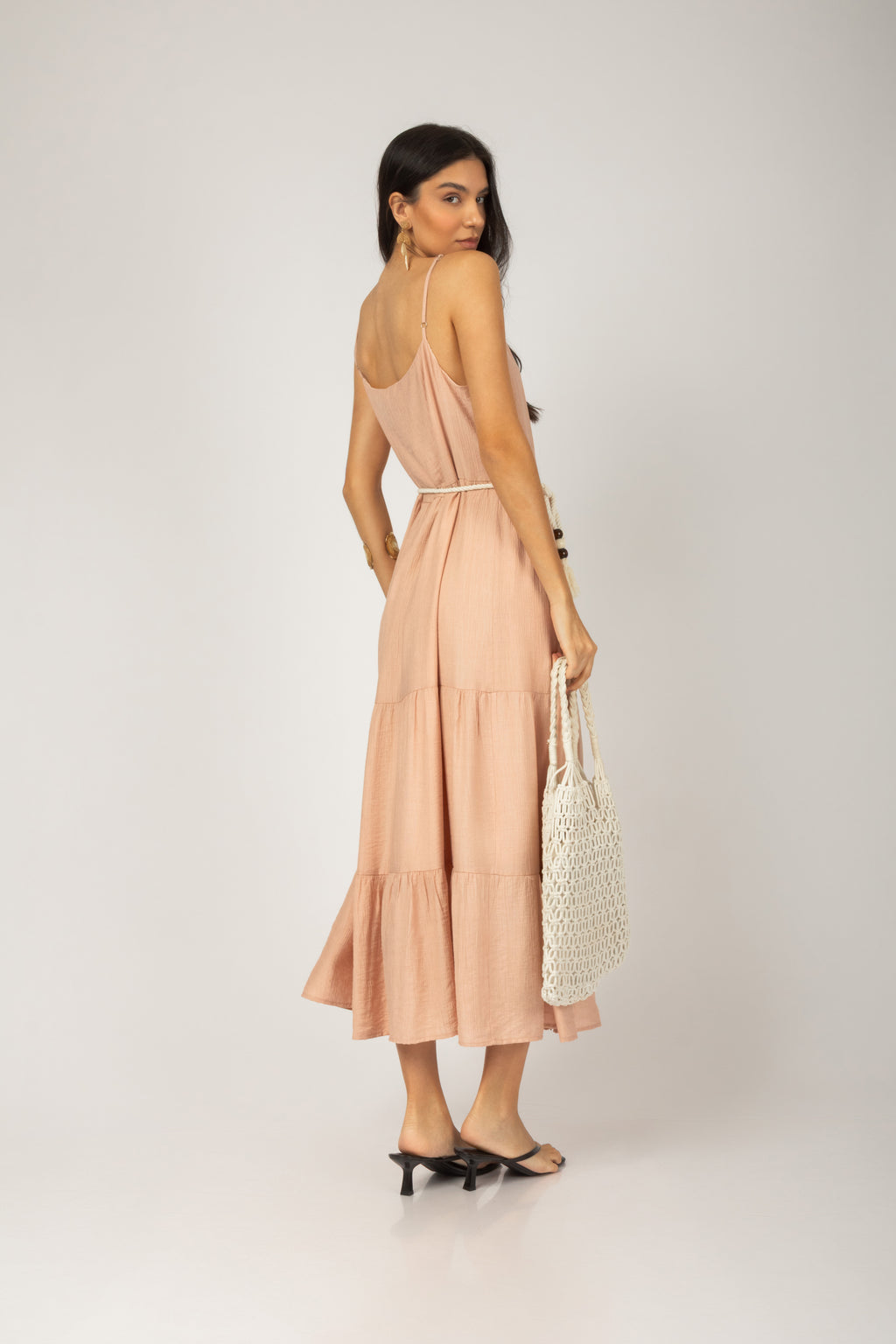 Vestido midi alça com cinto cordão rosa - vista lateral