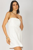 Vestido curto tomara que caia branco - detlhes frontal