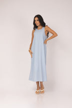 Vestido evasê regata azul - vista frontal
