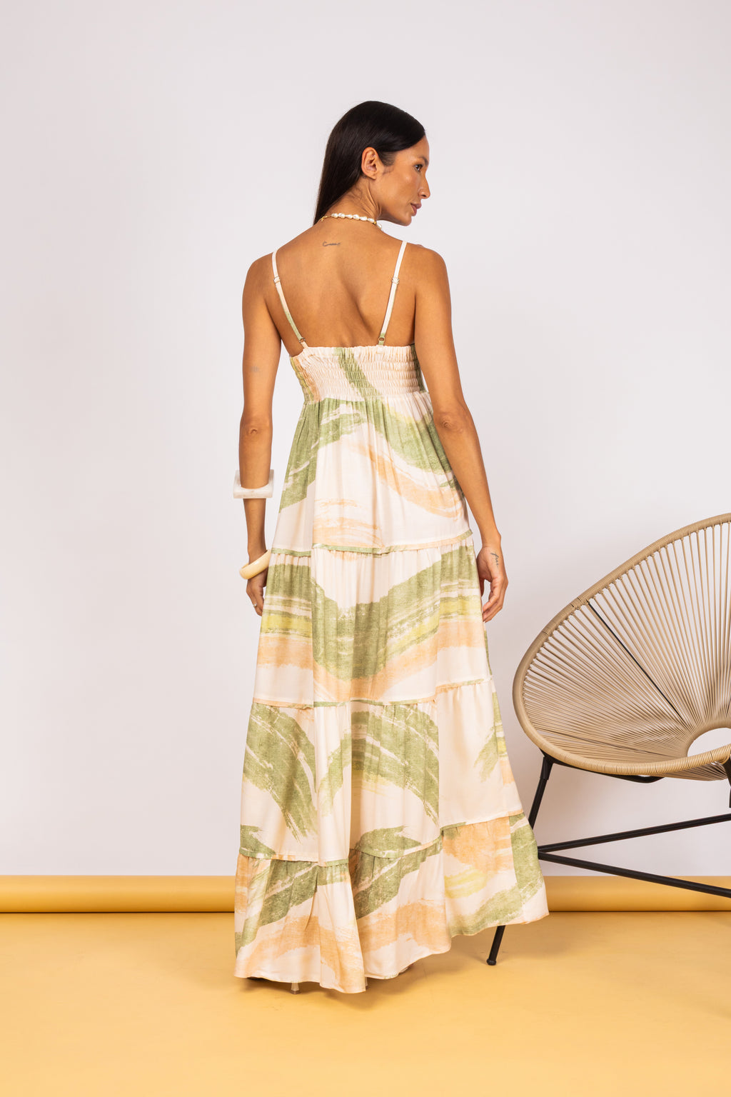 Vestido longo três marias estampado verde - vista posterior