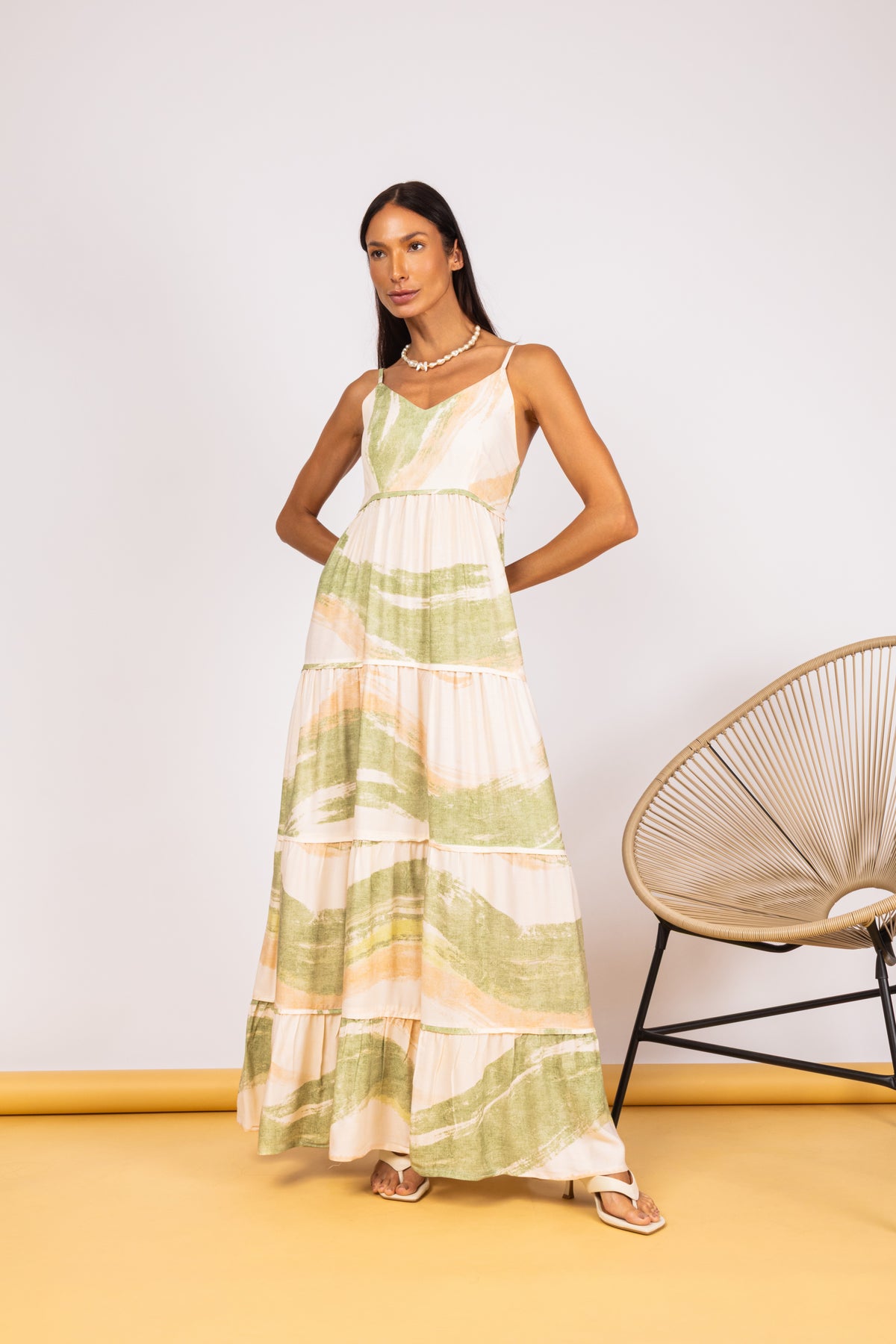 Vestido longo três marias estampado verde - vista frontal