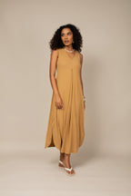 Vestido midi com prega decote Vmarrom - vista frontal