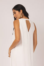 Vestido evasê regata branco - detalhes posterior