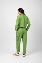 Calça cargo cintura alta sarja