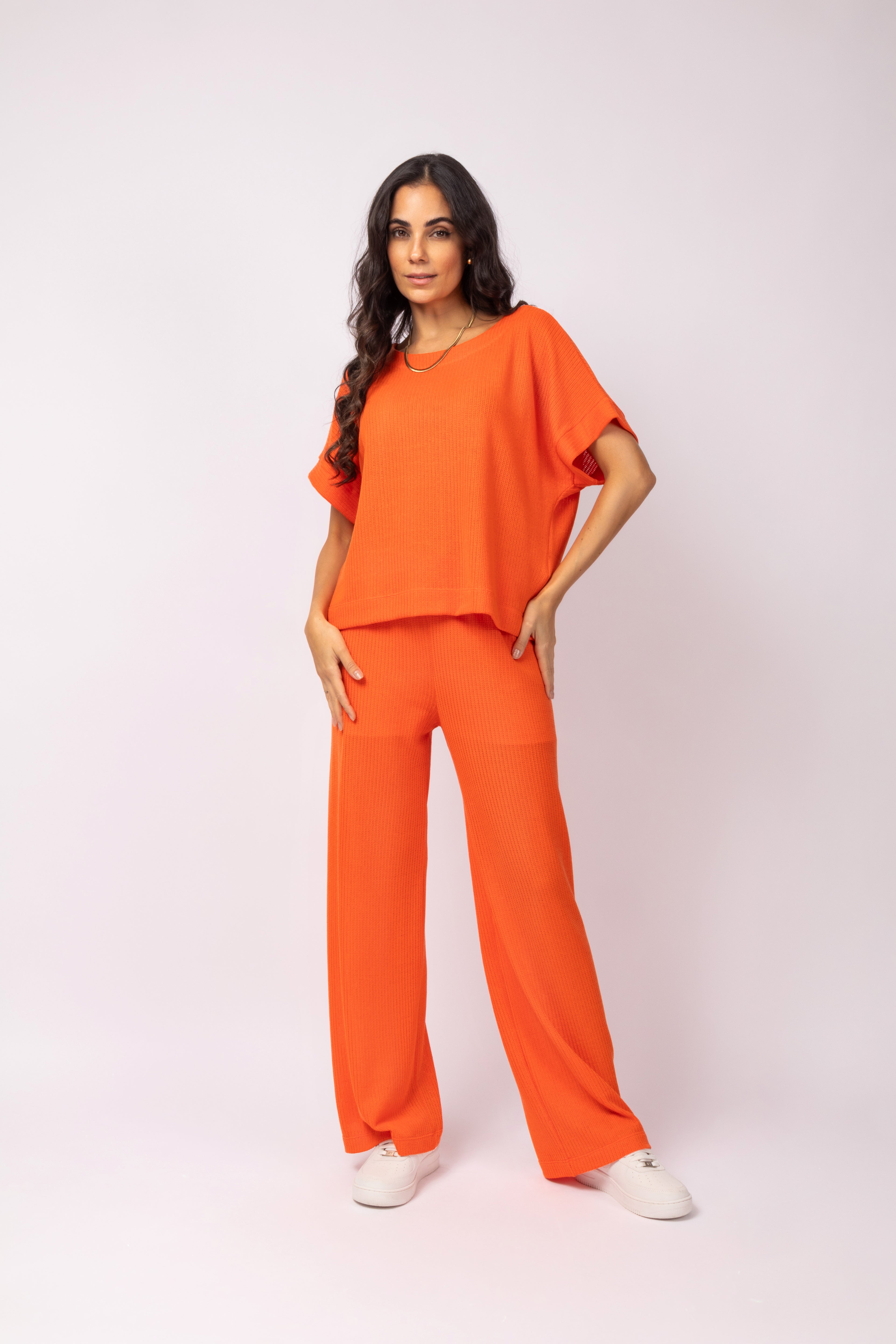 Conjunto de blusa com calça em malha