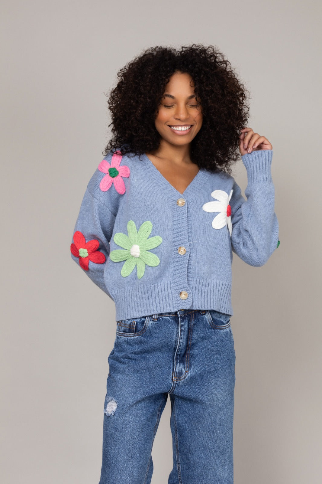 Cardigan de tricot floral