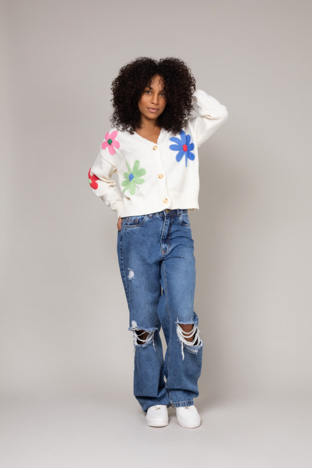 Cardigan de tricot floral
