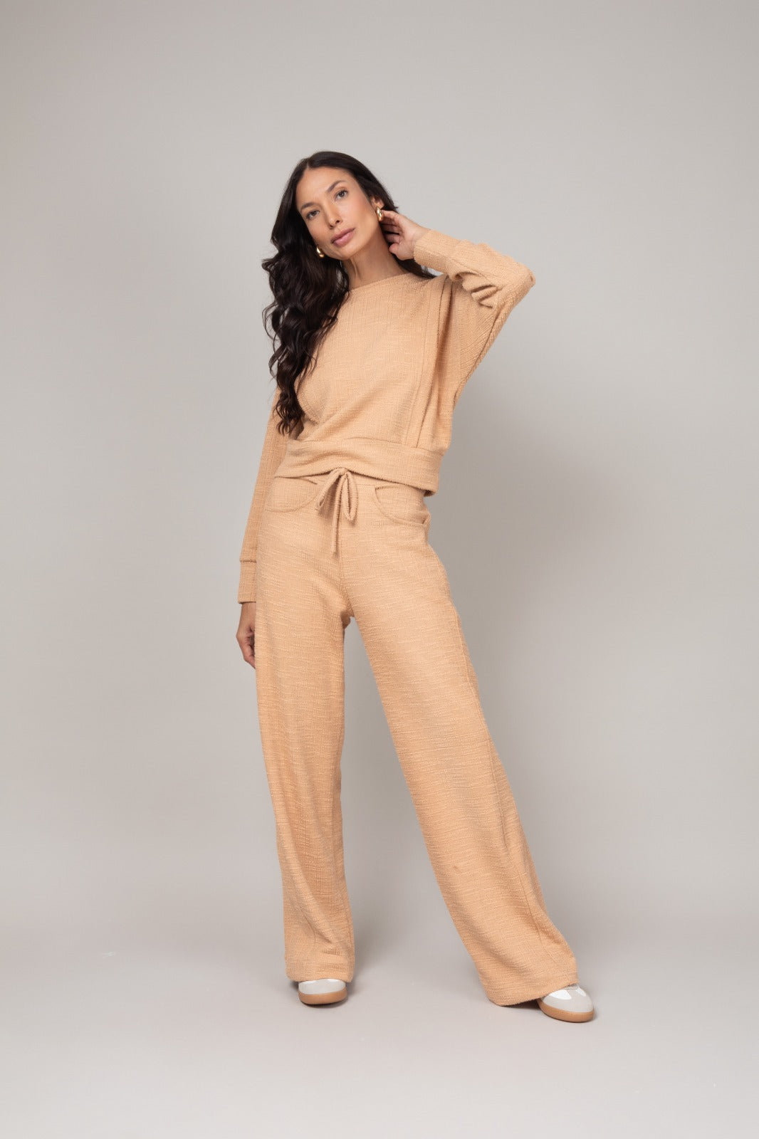 Conjunto confortável em malha texturizada