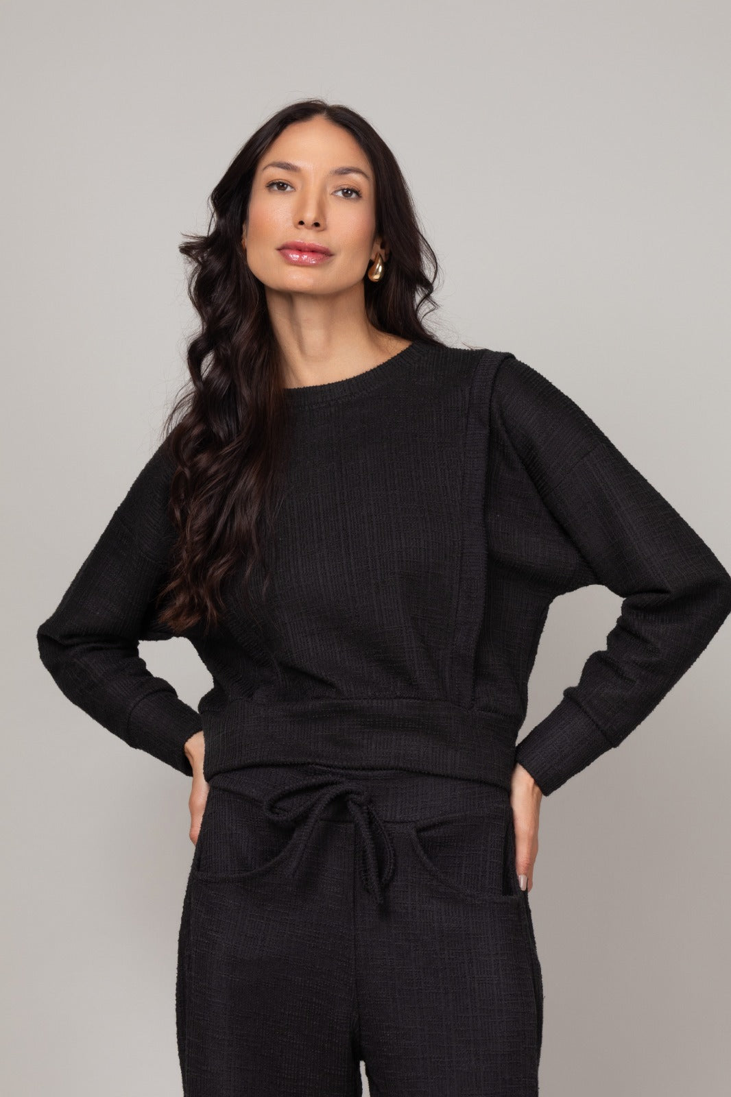 Conjunto confortável em malha texturizada