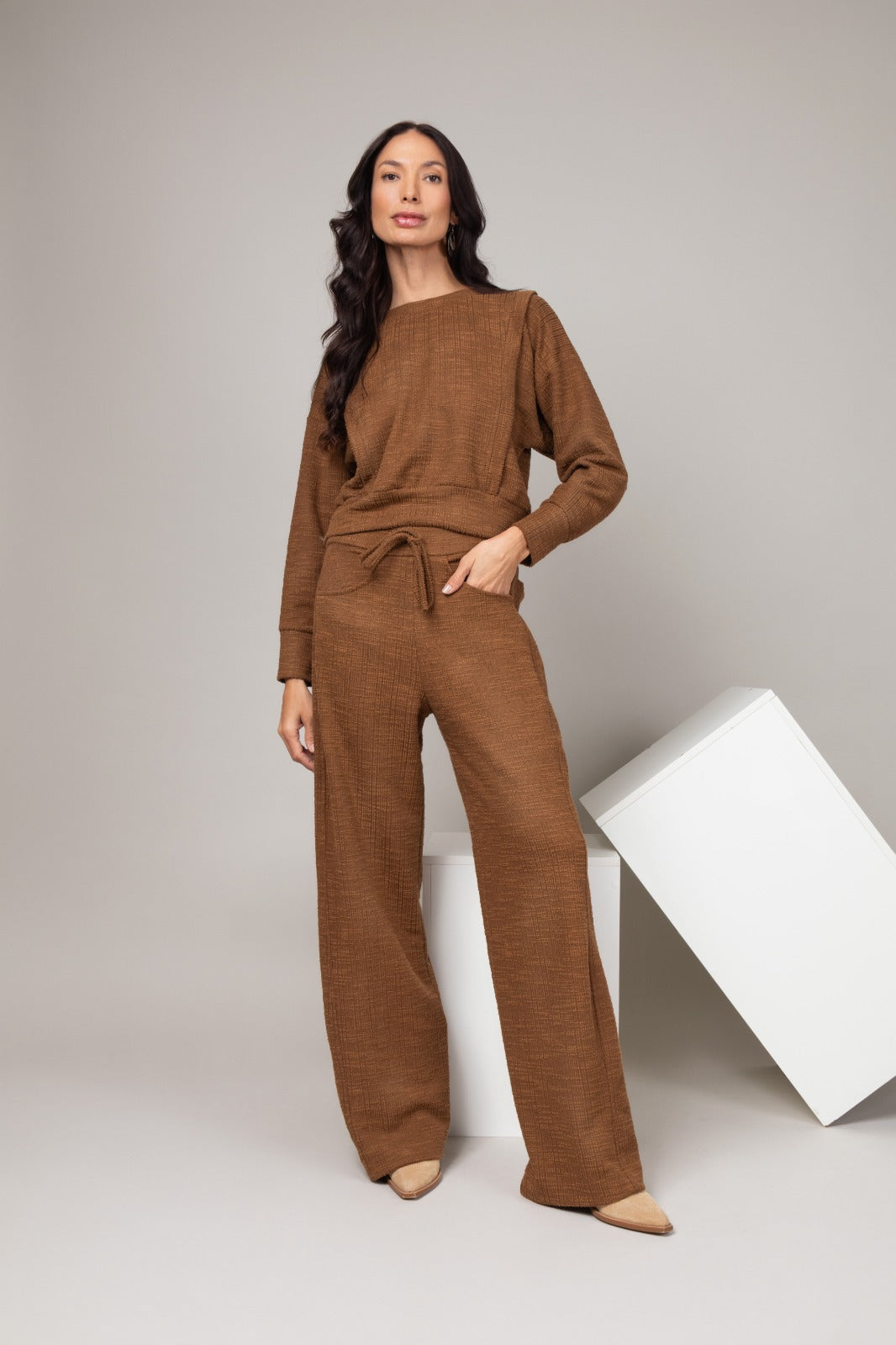 Conjunto confortável em malha texturizada