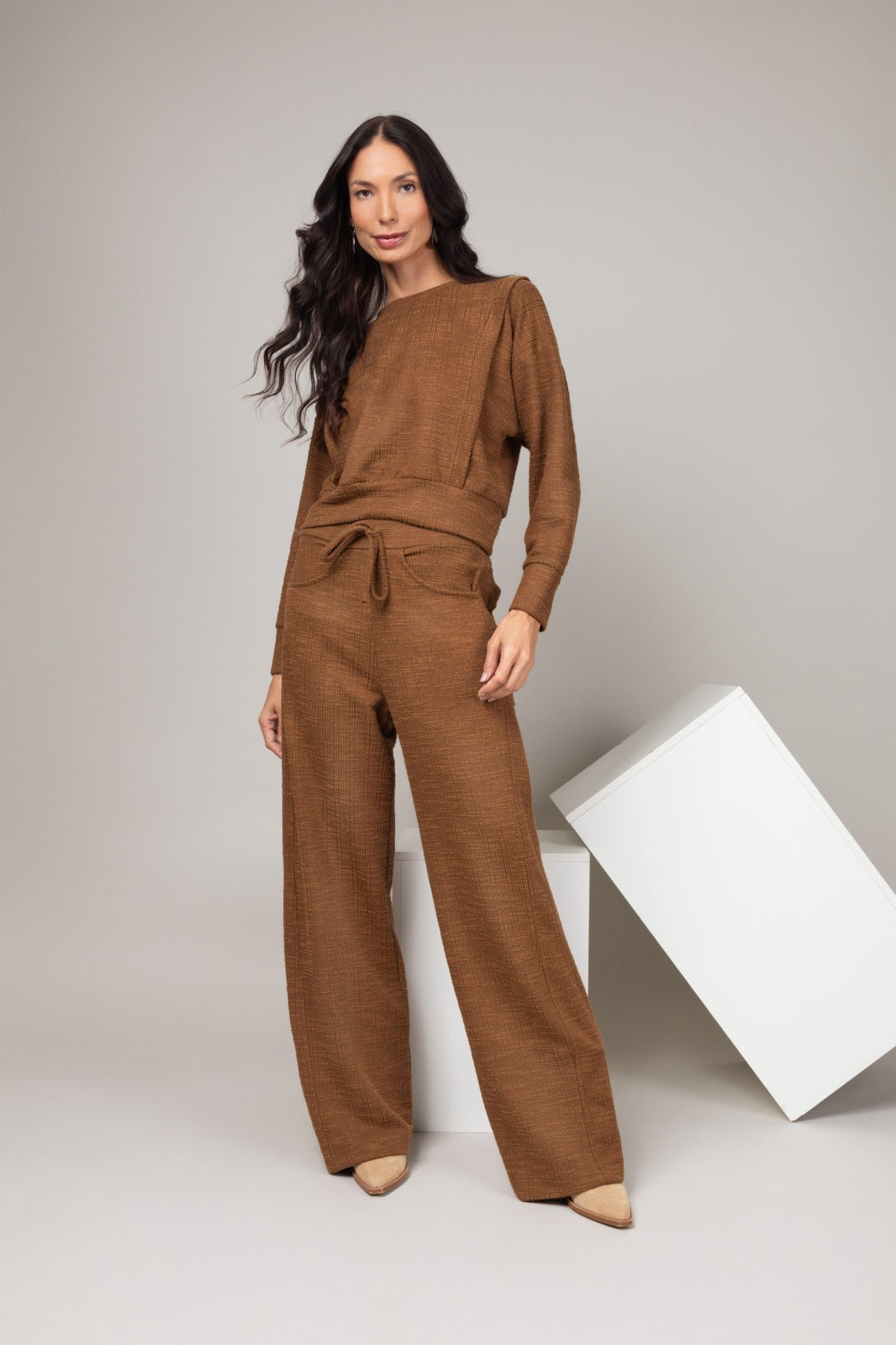 Conjunto confortável em malha texturizada