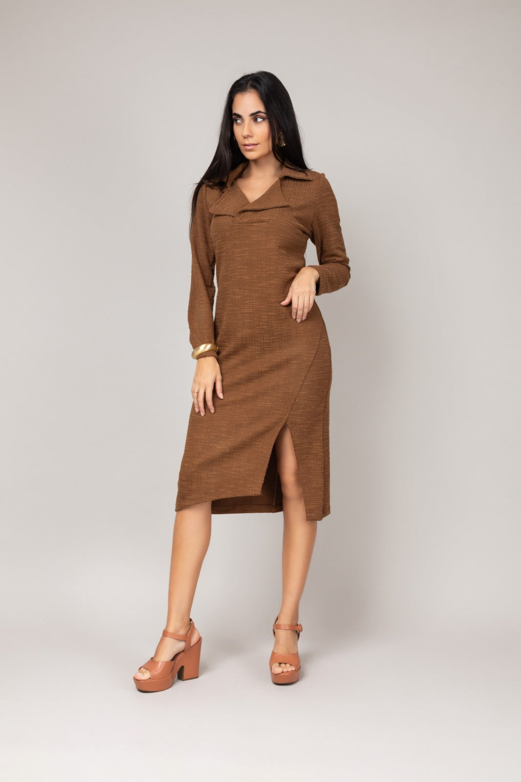 Vestido midi texturizado