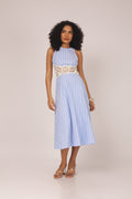Vestido listrado com renda
