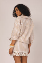 Conjunto listrado com renda