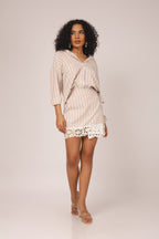 Conjunto listrado com renda