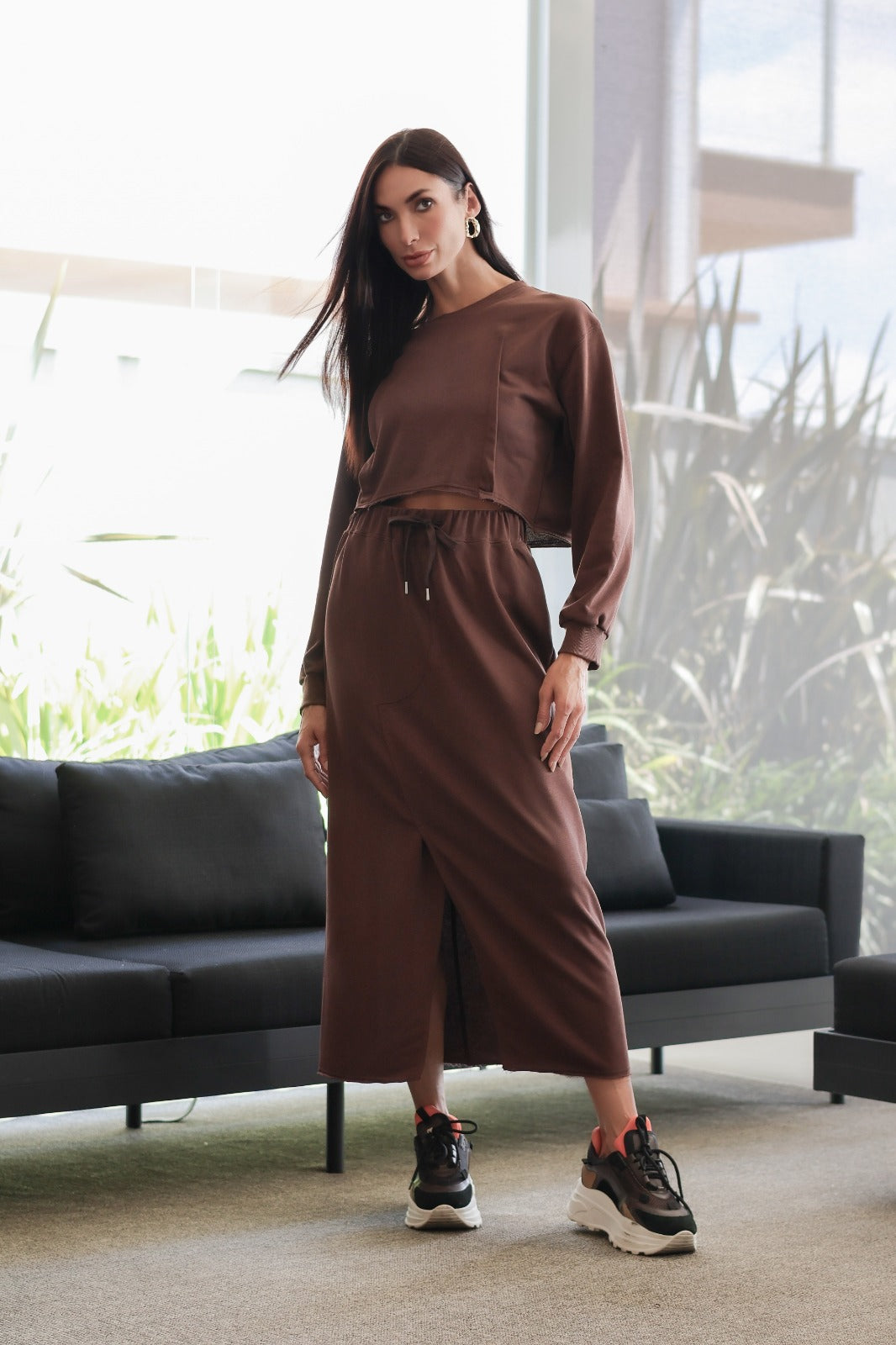 Conjunto de blusa cropped e saia