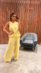 Regata Peplum e Calça Pantalona