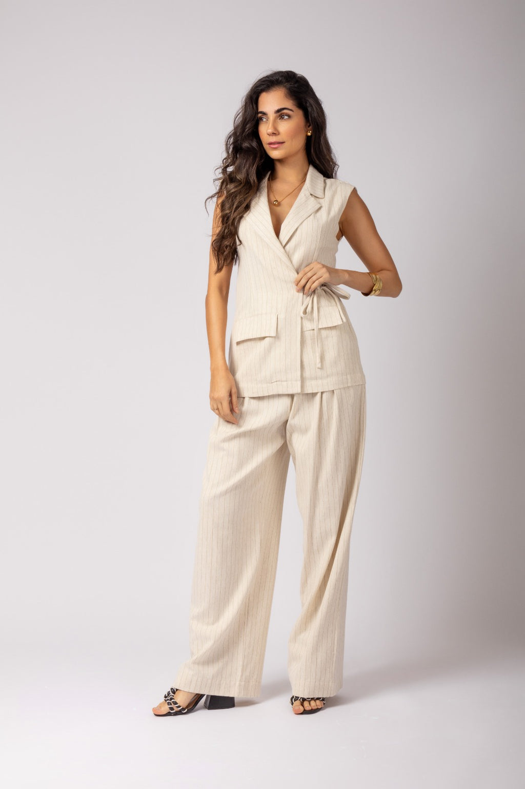 Calça alfaitaria risca de giz
