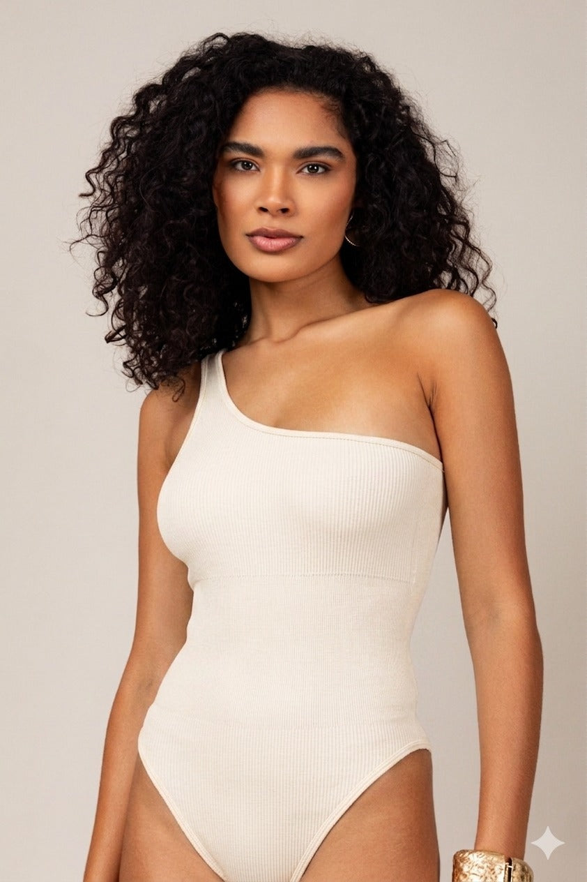 Body um ombro canelado