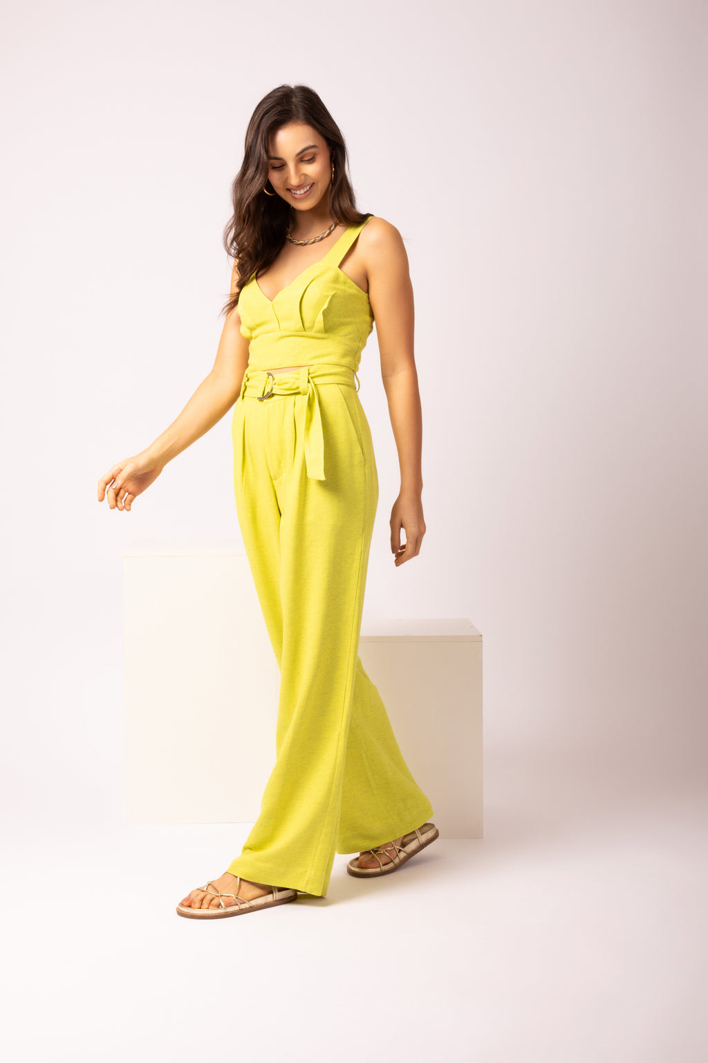 Conjunto de calça e cropped em linho