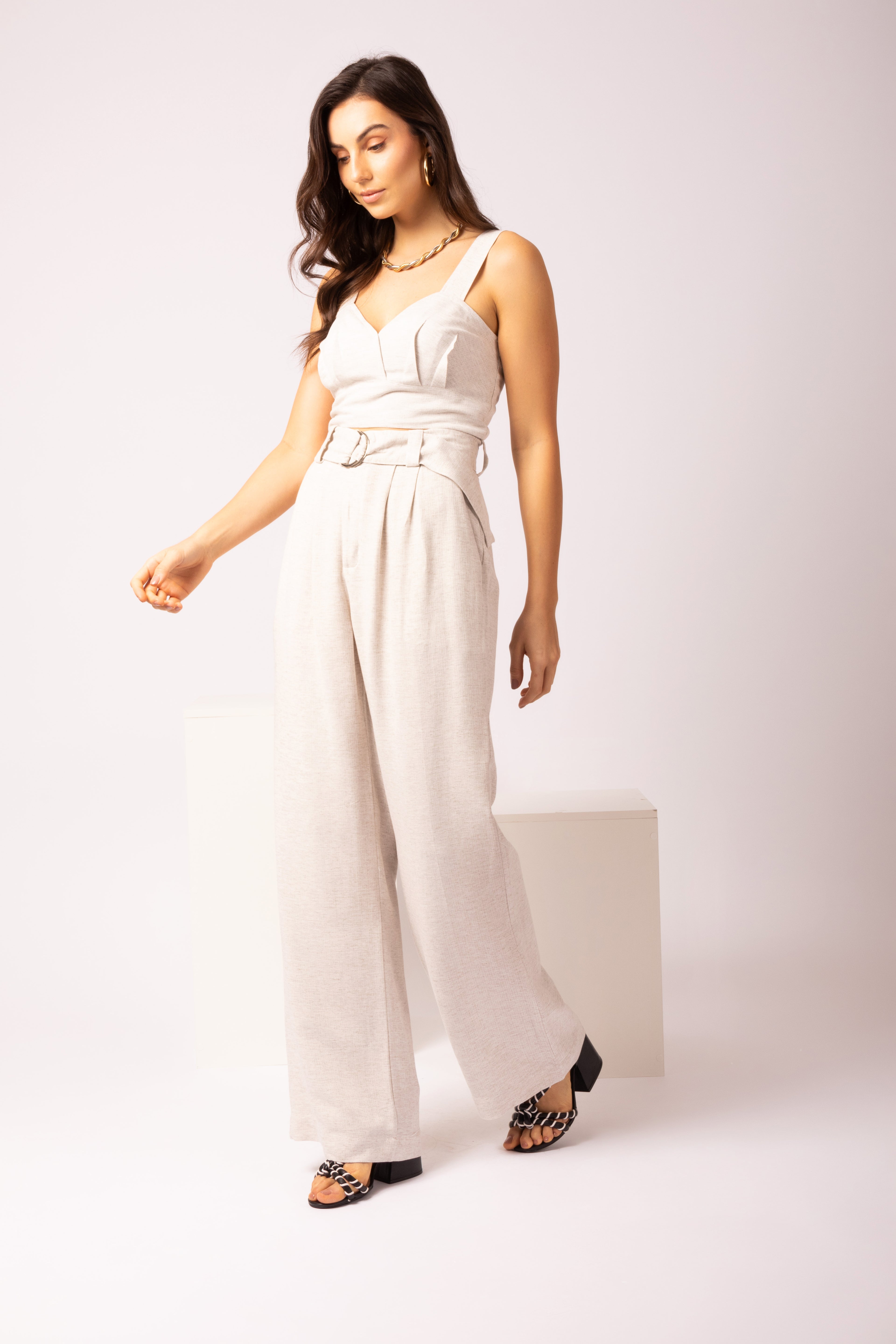 Conjunto de calça e cropped em linho