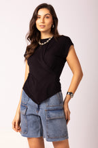 Blusa assimétrica em malha