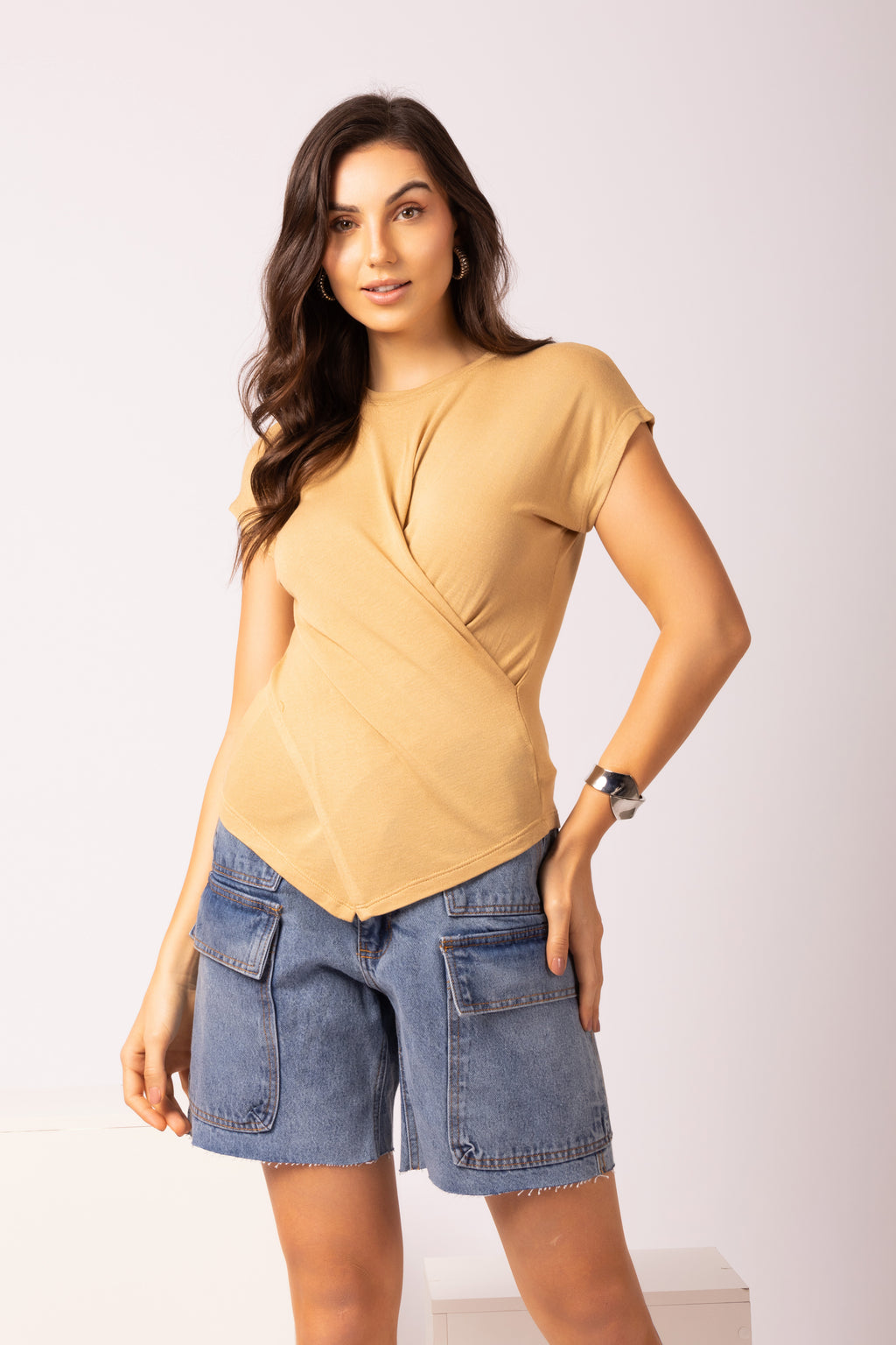 Blusa assimétrica em malha
