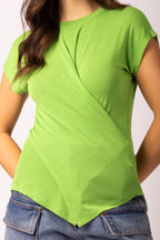 Blusa assimétrica em malha