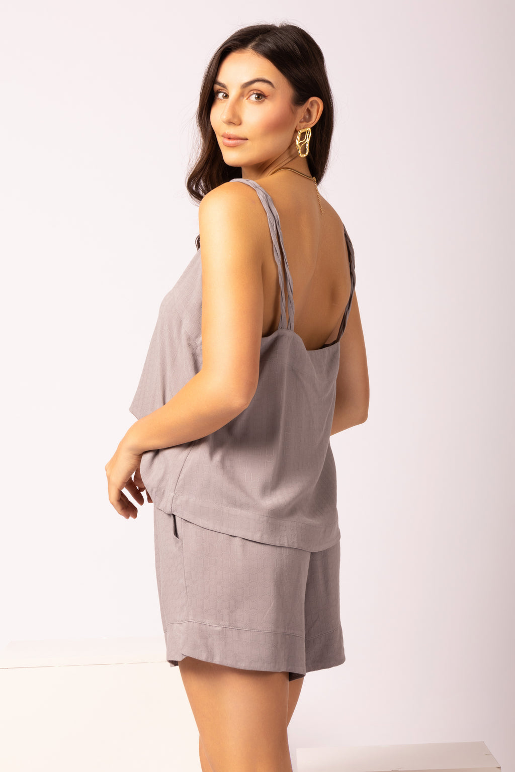 Conjunto de alça com shorts soltinho