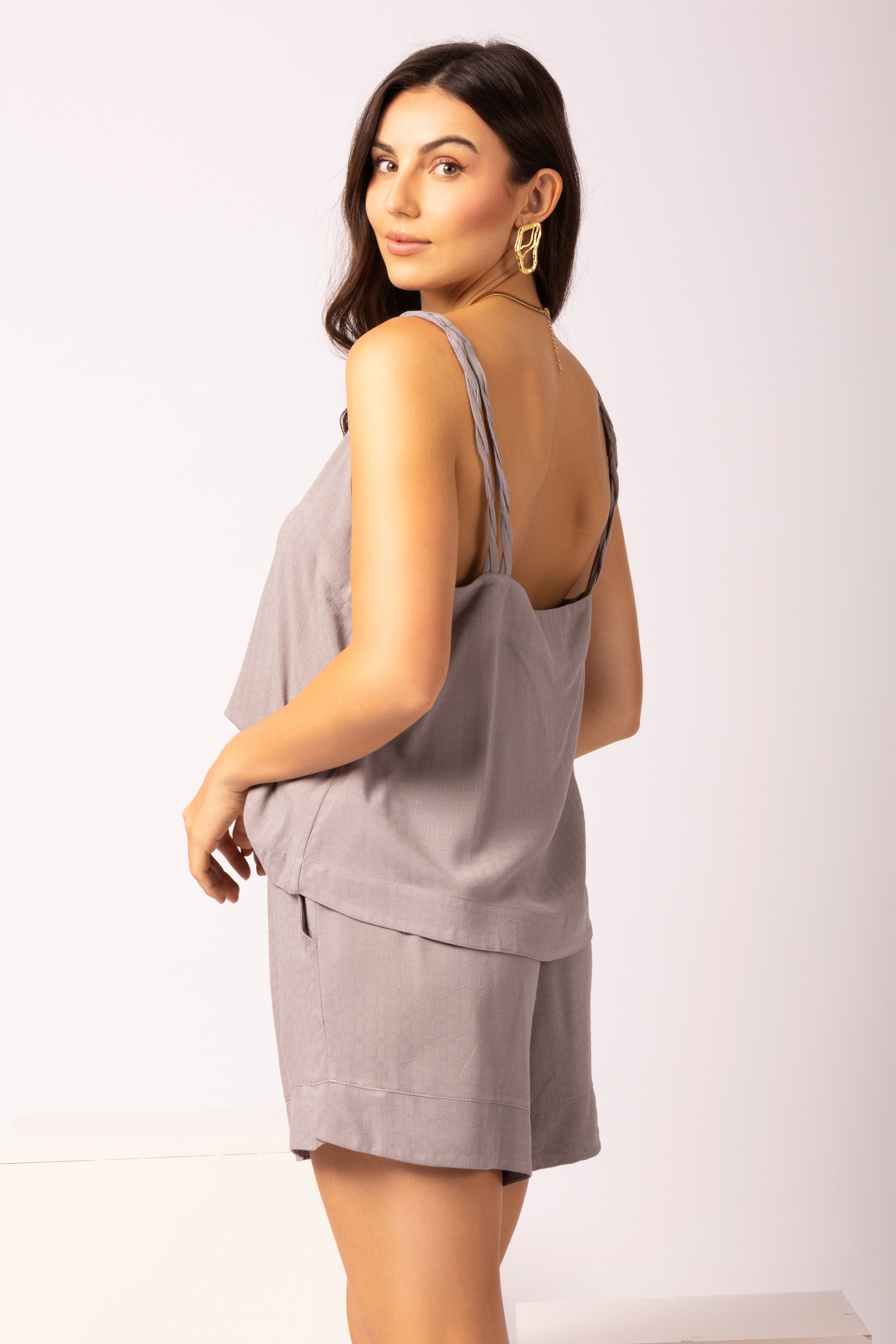 Conjunto de alça com shorts soltinho