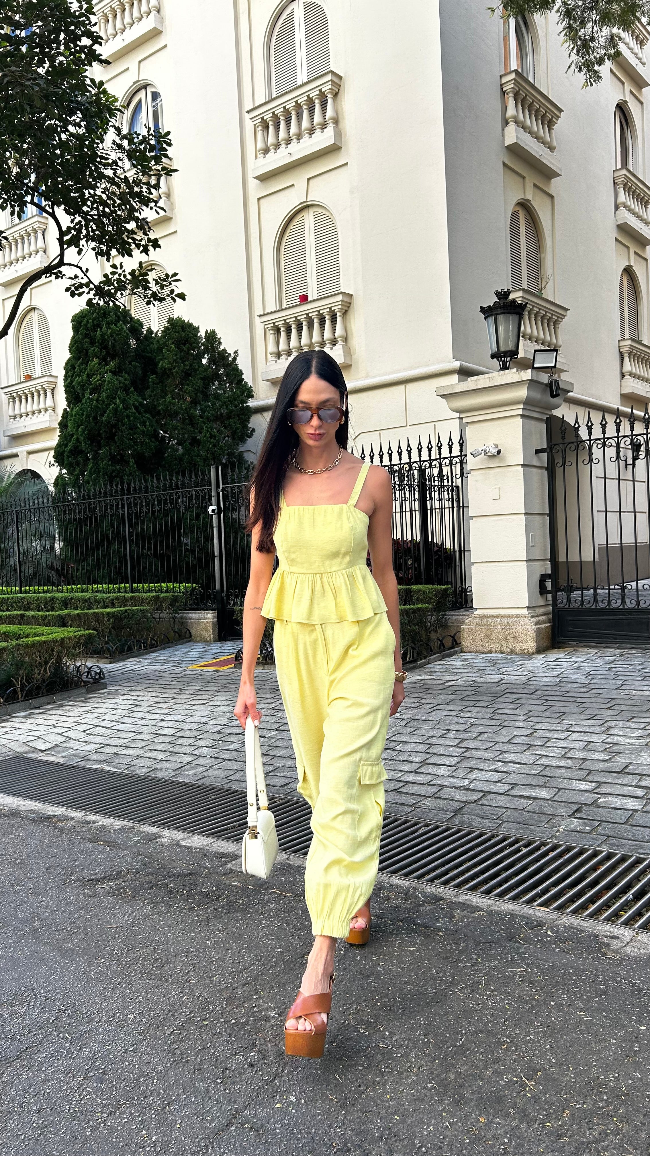 Conjunto calça e top peplum