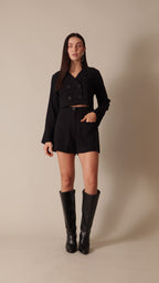 Conjunto mini blazer e shorts texturizado