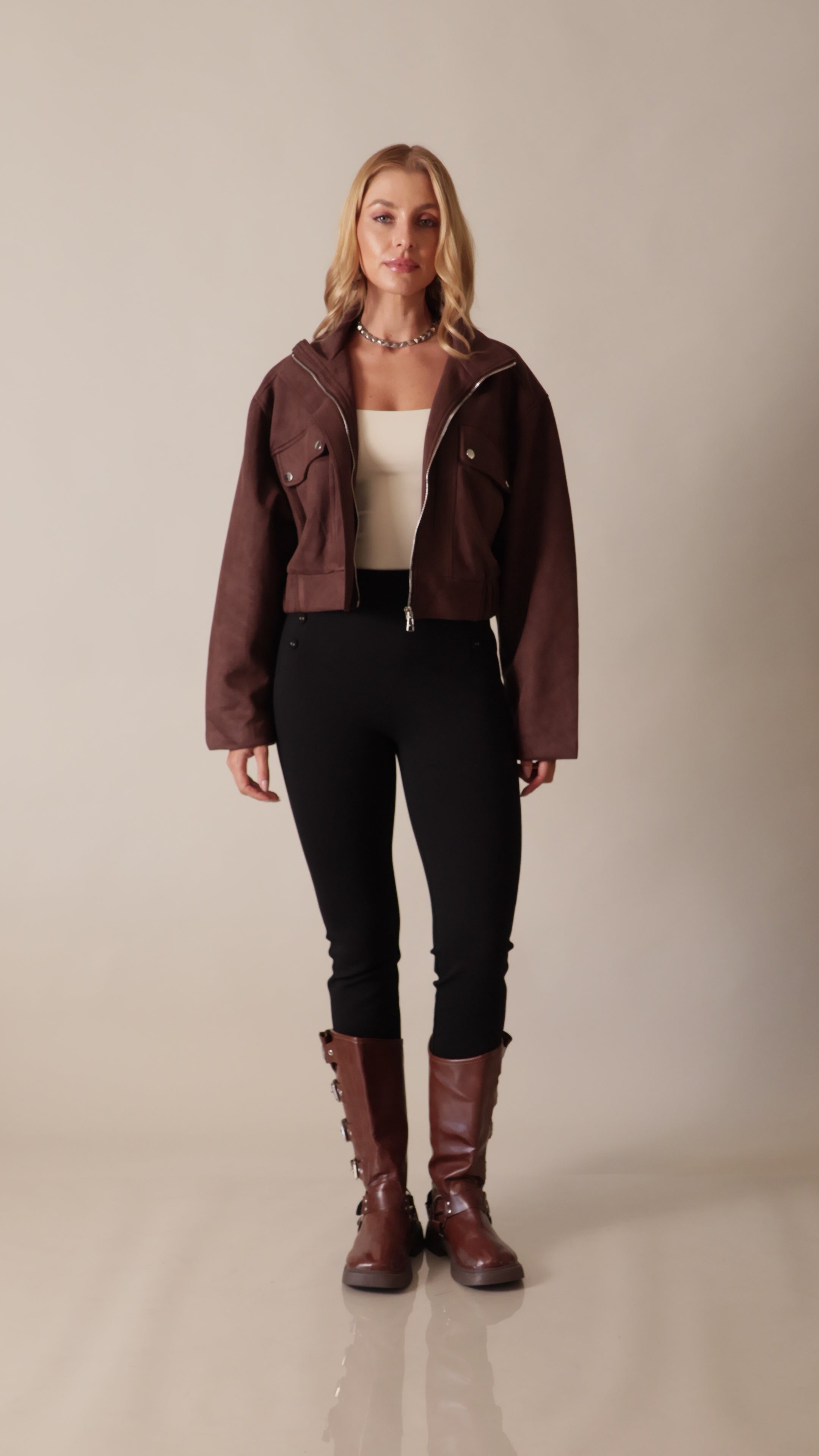 Jaqueta bomber camurça