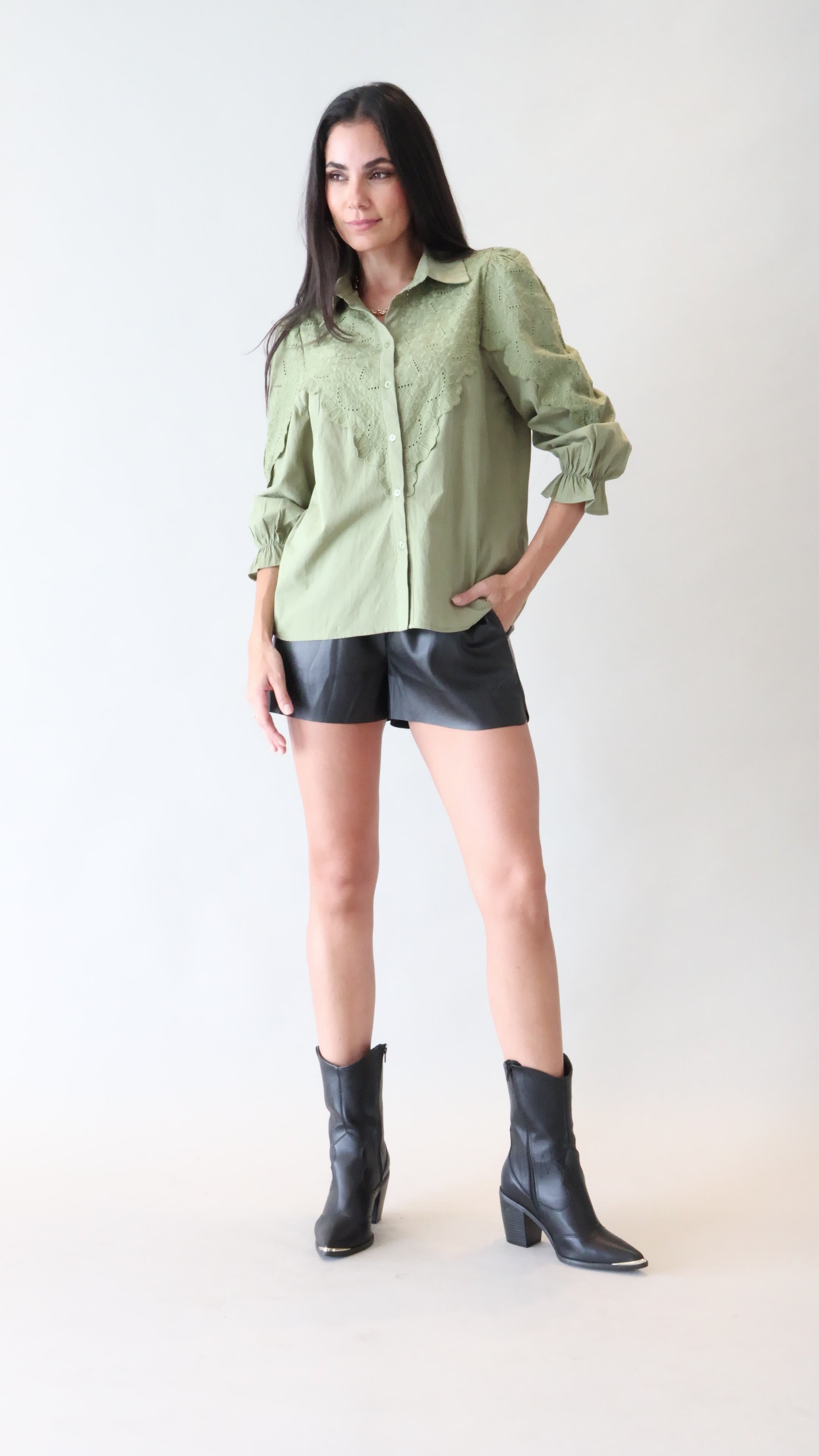Camisa social com renda