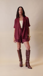 Conjunto listrado com blazer e short